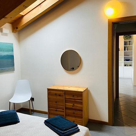Blue Lake Apartment 20M From The Lake With Box Colico Dış mekan fotoğraf