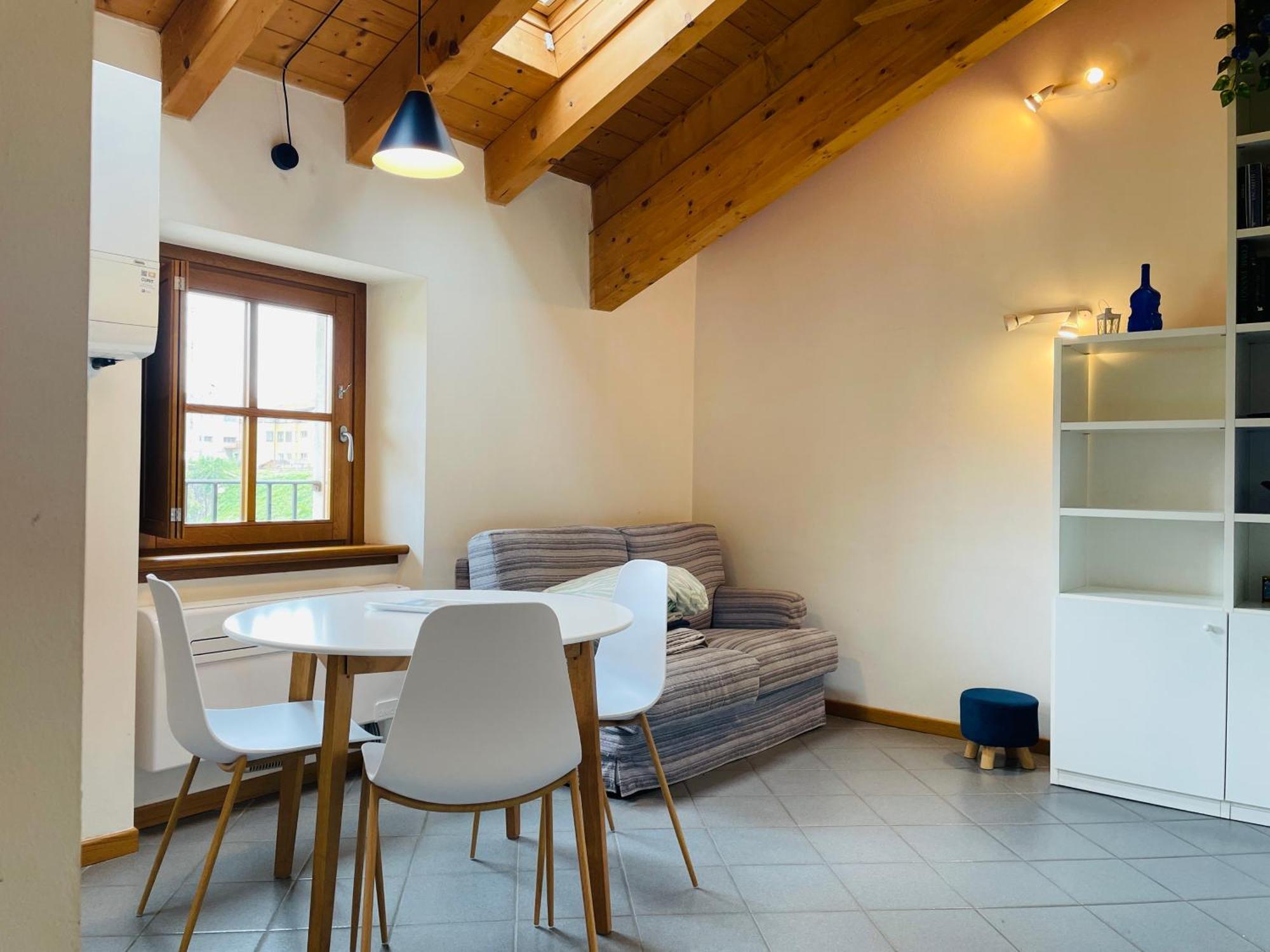 Blue Lake Apartment 20M From The Lake With Box Colico Dış mekan fotoğraf